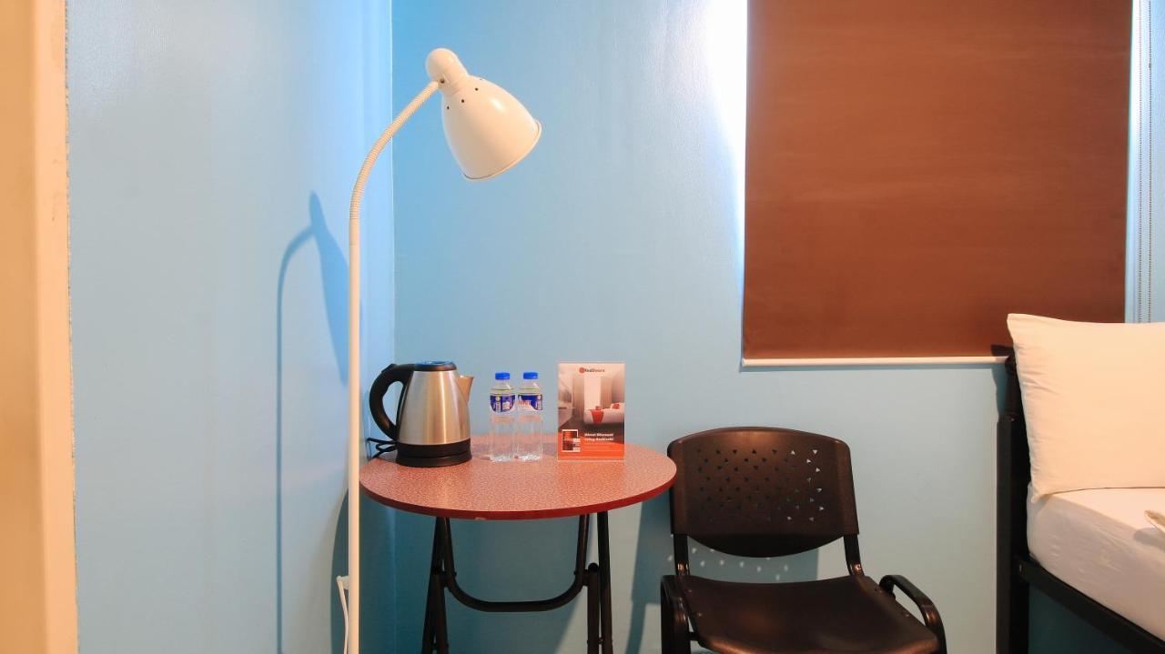 Reddoorz At Hotel Rosemarie Pasay Dış mekan fotoğraf